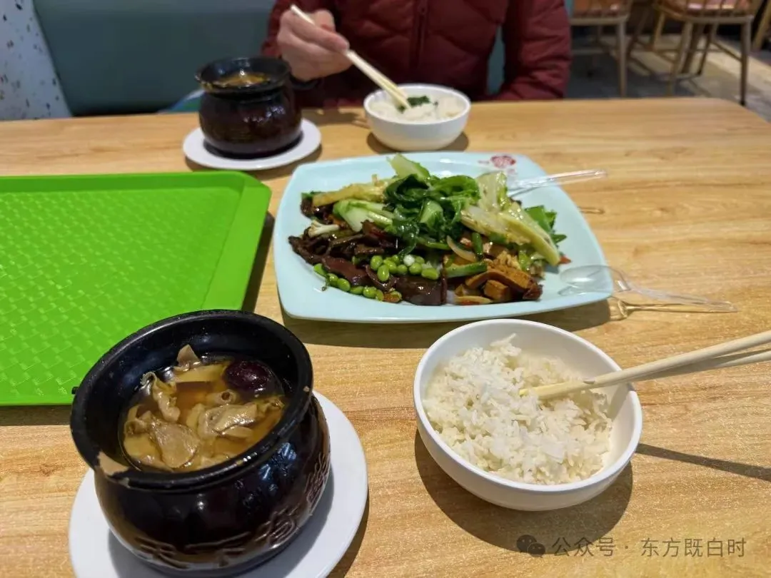 摆摊场景图片1